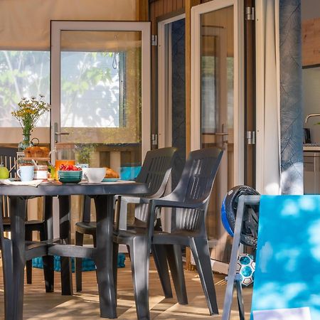 Camping Aubigny-Les Clouzeaux Aubigny  Экстерьер фото